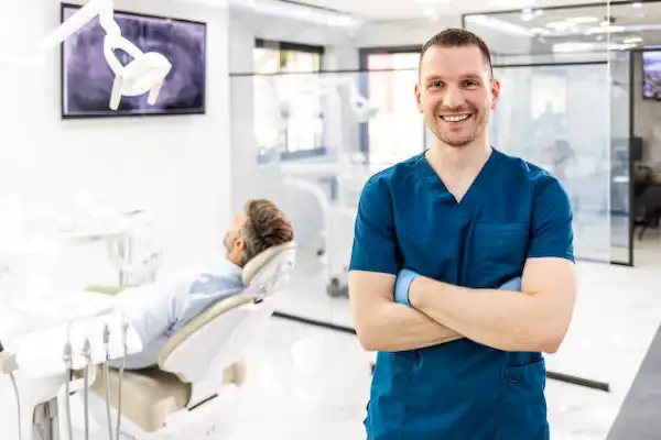Profesionales de la Odontología: Formación Que Transforma Sonrisas
