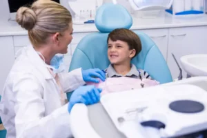 Equipamiento clave para una clínica odontopediátrica