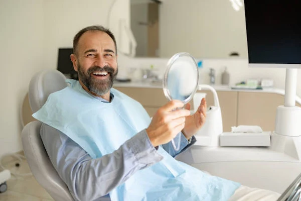 Cuidados y mantenimiento de las prótesis dentales