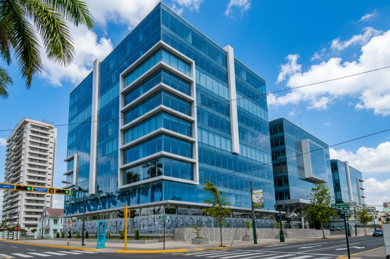 SHOWROOM MUNDO MEDICO DENTAL